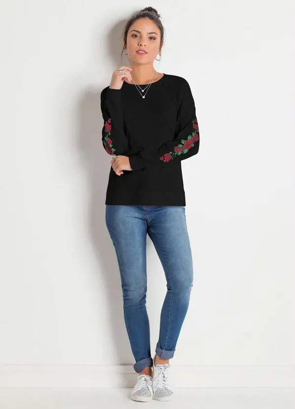 Moda Pop - Blusa Preta com Estampa nas Mangas 3