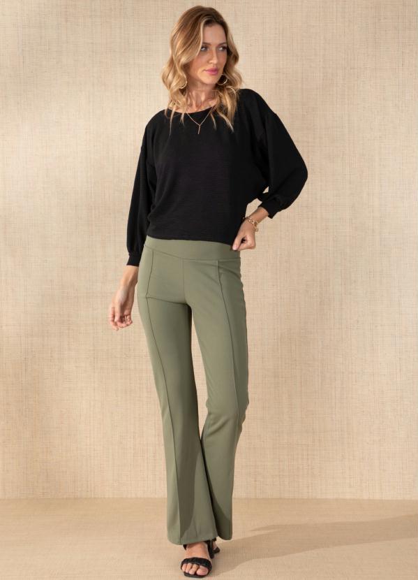 Quintess - Blusa Preta com Manga Morcego 5