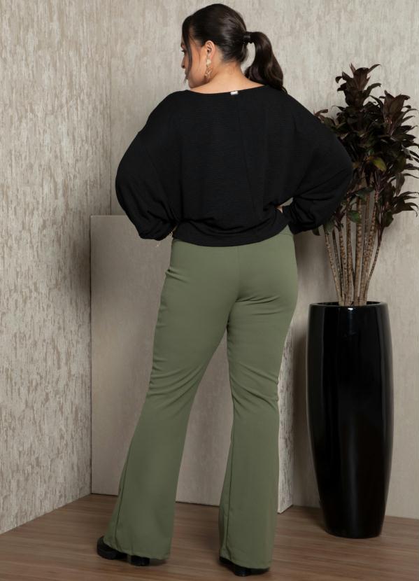 Quintess - Blusa Preta com Manga Morcego 9