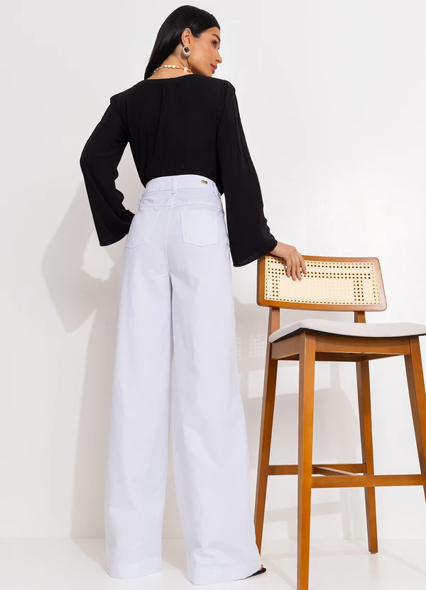 Quintess - Blusa Preta Mangas Longas com Vazado no Decote 4