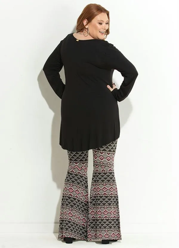 Quintess - Blusa Preta Modelo Mullet com Mangas Longas 10