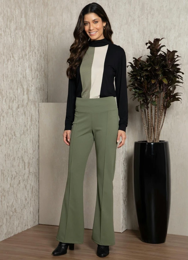 Quintess - Blusa Preta/Verde/Bege com Recortes e Gola Alta 7