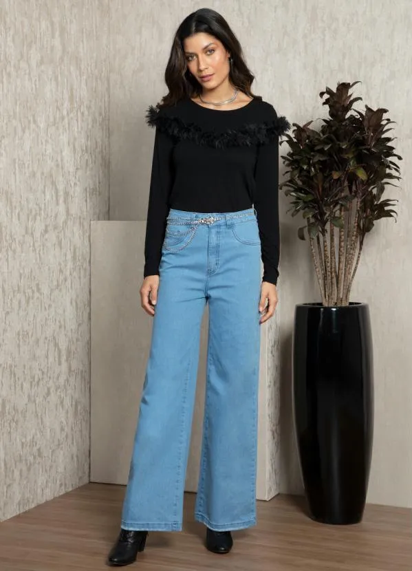 Quintess - Blusa Preto com Detalhe em Plumas Frontal 9