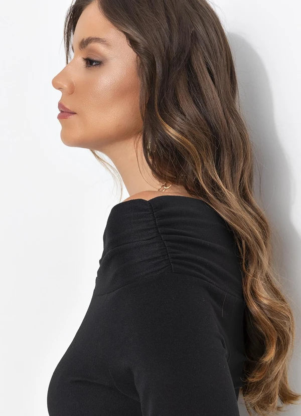 Quintess - Blusa Preto em Malha Suede 6