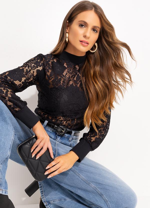 Quintess - Blusa Preto em Renda 7