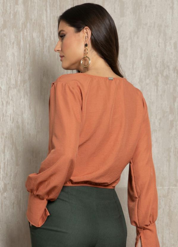 Quintess - Blusa Terracota com Mangas Longas 2