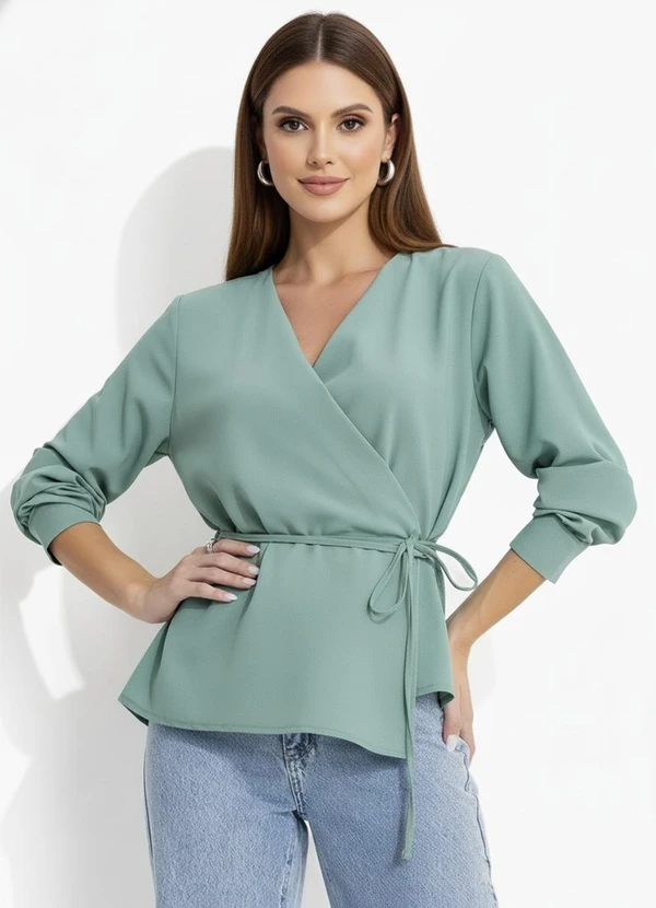 Quintess - Blusa Verde Claro em Crepe Plano