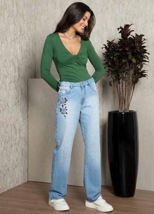 Quintess - Blusa Verde com Torção no Decote 5