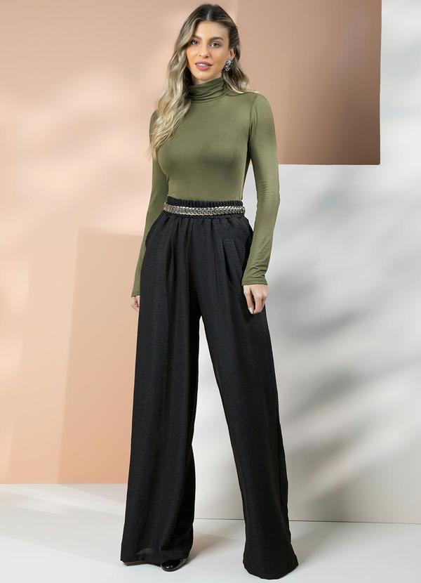 Quintess - Blusa Verde Militar Justinha com Gola Alta 10