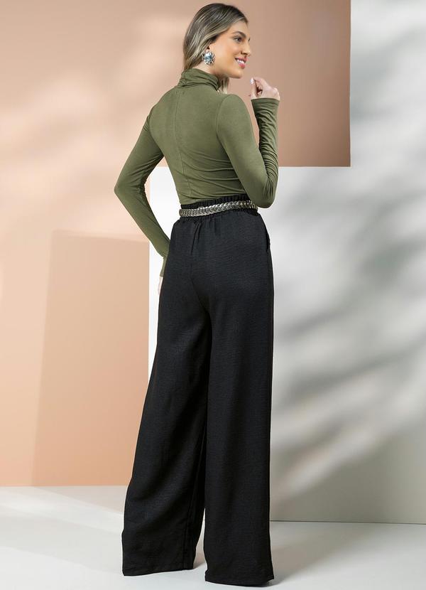 Quintess - Blusa Verde Militar Justinha com Gola Alta 9