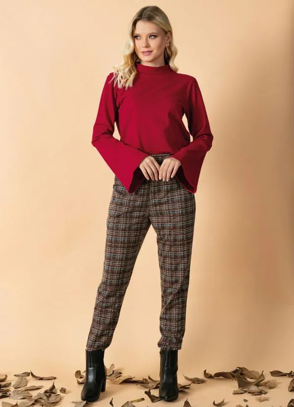 Moda Pop - Blusa Vermelho Manga Longa Flare com Gola Alta 5