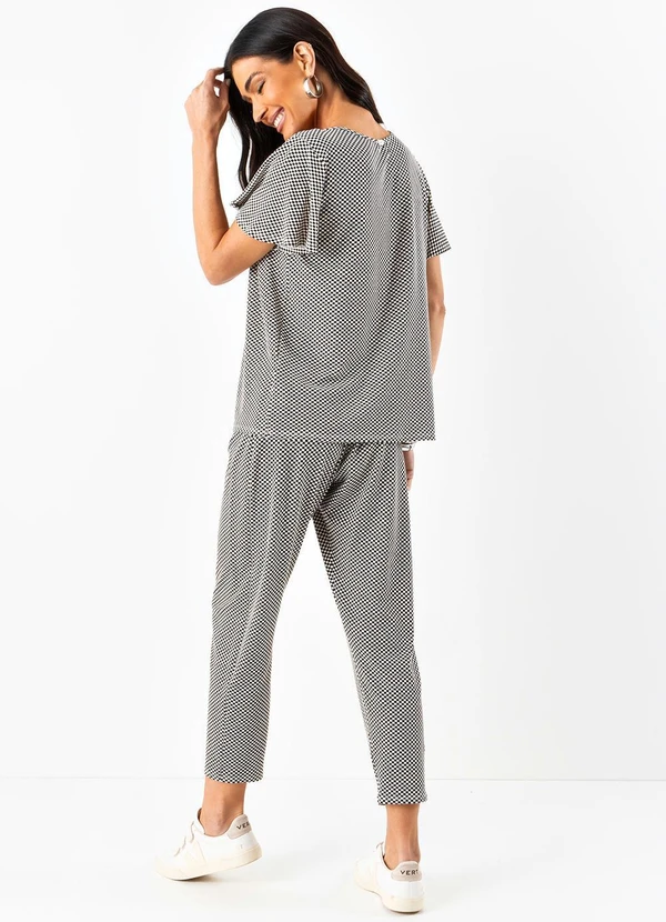 Quintess - Blusa Xadrez P&B em Malha de Viscose 4