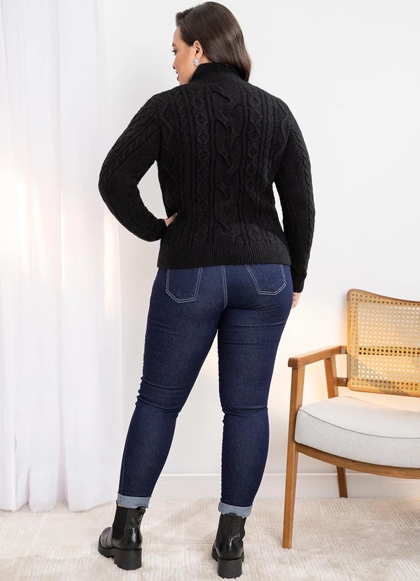 Quintess - Suéter em Tricô Preta Gola Alta 10