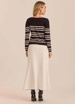 Doce Trama - Suéter Tricot Leve com Gola Arredondada Preto - DOCE TRAMA
