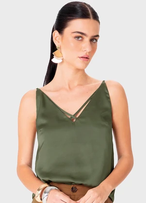 Enfim - Blusa Ampla em Cetim Verde Militar - ENFIM