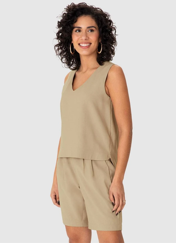 Malwee - Blusa Ampla Sarjada Decote "V" Cáqui 4