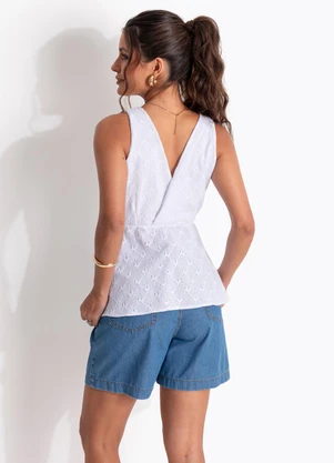 Quintess - Blusa Branca em Malha Texturizada - QUINTESS