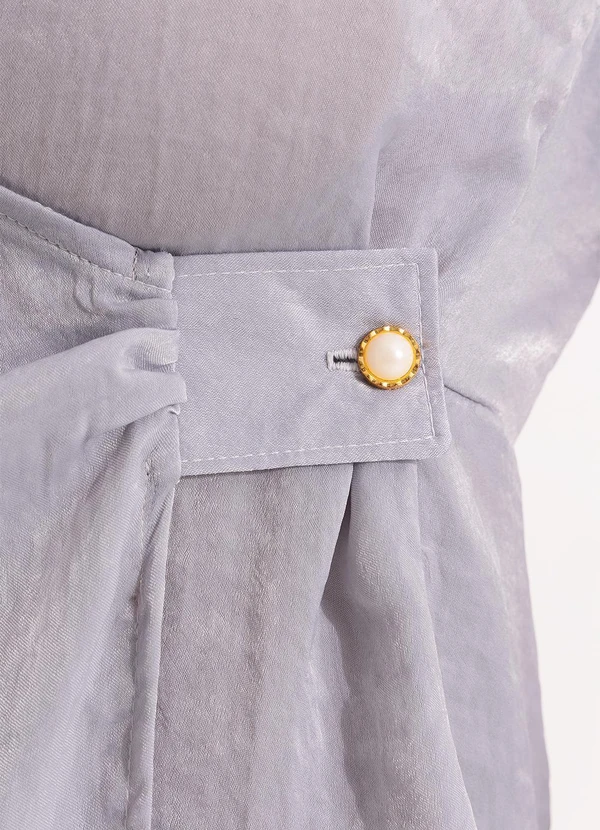 Quintess - Blusa Cinza Claro em Crepe Plano