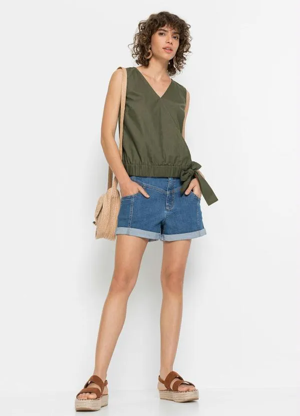 Queima Estoque - Blusa com Amarração na Barra Verde Oliva 3