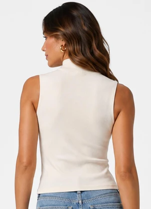 Infinita Cor - Blusa Feminina com Gola Bege - INFINITA COR