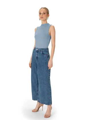 Enfim - Blusa Justa em Malha Viscose Azul Pastel - ENFIM