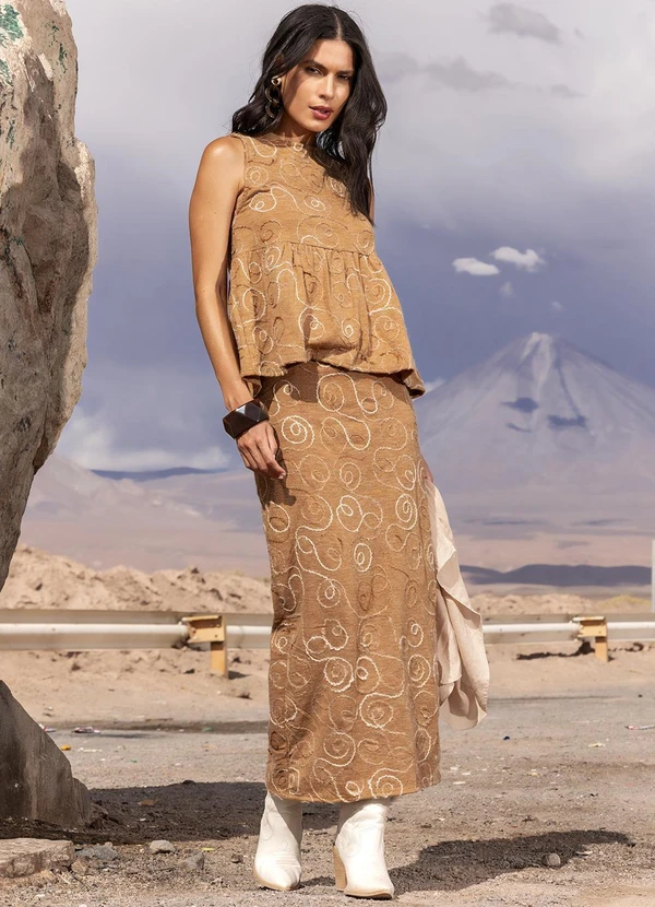 Quintess - Blusa Marrom em Malha Bordada 11