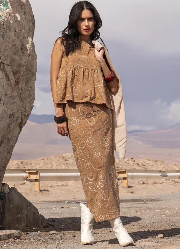 Quintess - Blusa Marrom em Malha Bordada 10