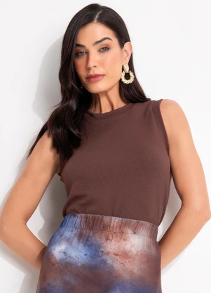 Quintess - Blusa Marrom em Malha Texturizada - QUINTESS