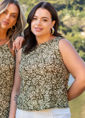Quintess - Blusa Mini Floral em Malha Plissada - QUINTESS
