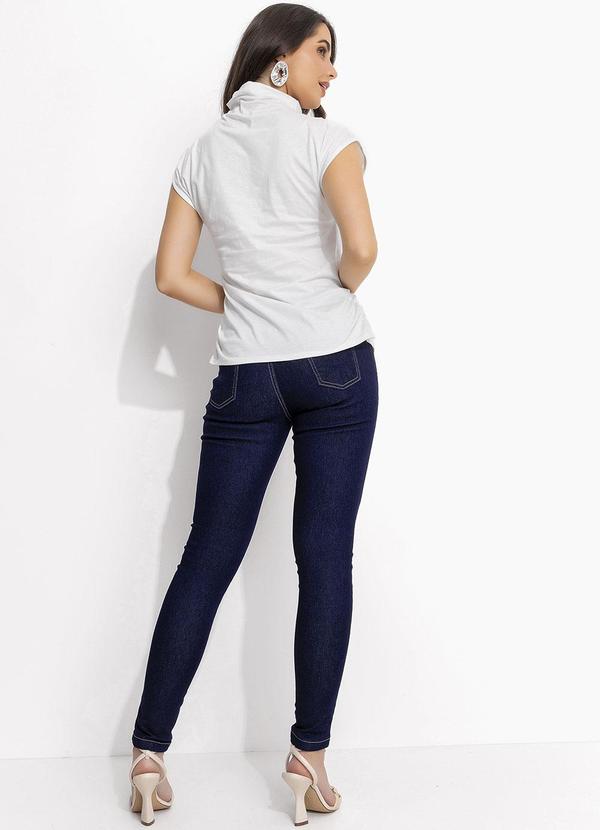 Quintess - Blusa Off White em Malha de Algodão Penteado 4