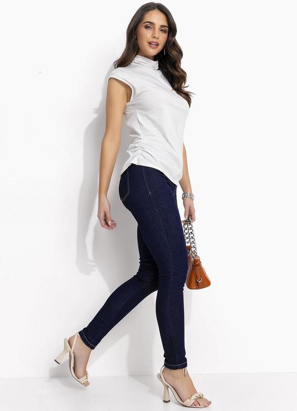 Quintess - Blusa Off White em Malha de Algodão Penteado 5