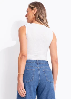 Quintess - Blusa Off White em Malha Texturizada - QUINTESS