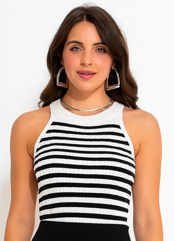 Quintess - Blusa Off White em Tricô