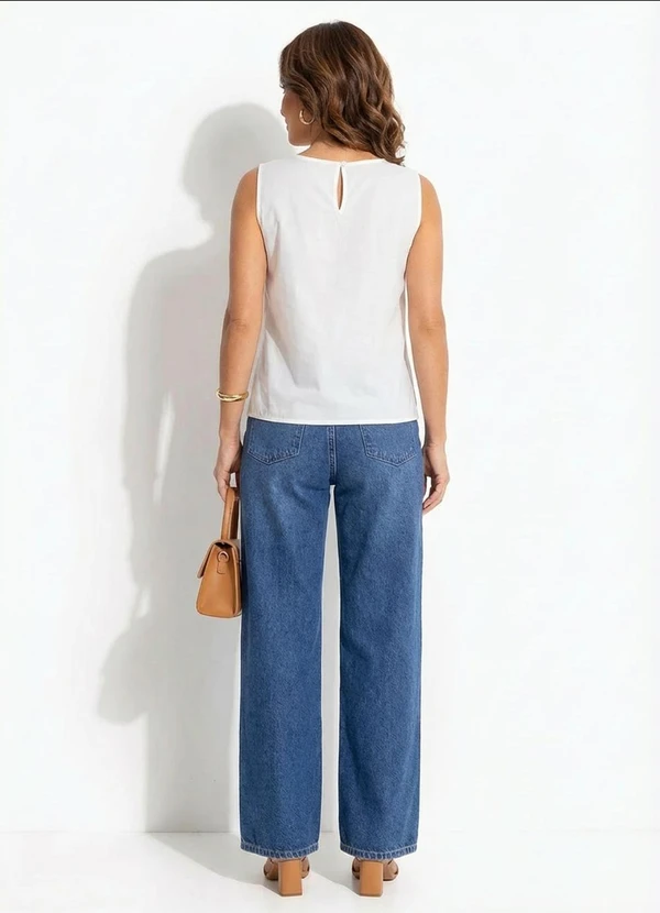 Quintess - Blusa Off White em Tricoline com Babados Frontais e Elastano 4