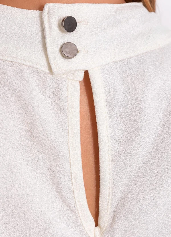 Quintess - Blusa Off White em Viscose Plana 9