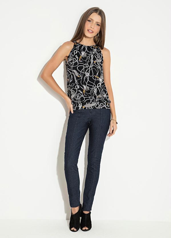 Quintess - Blusa Preta com Cava Americana 3