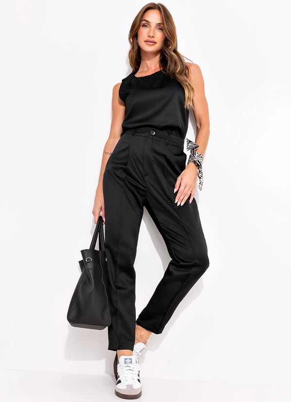 Quintess - Blusa Preta em Crepe Plano Acetinado 14