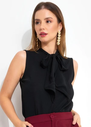 Quintess - Blusa Preta em Crepe Plano - QUINTESS