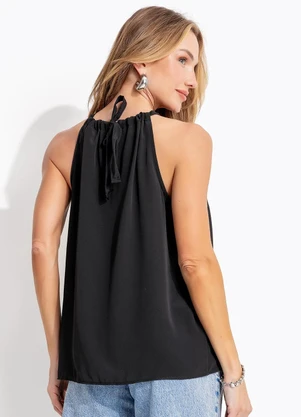 Quintess - Blusa Preta em Crepe Plano - QUINTESS