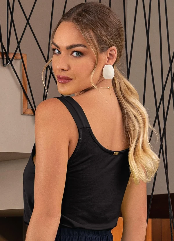 Quintess - Blusa Preta em Malha de Viscose 2