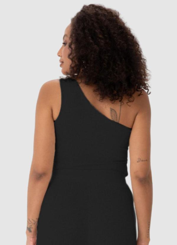 Malwee - Blusa Preta Justa em Anarruga 2