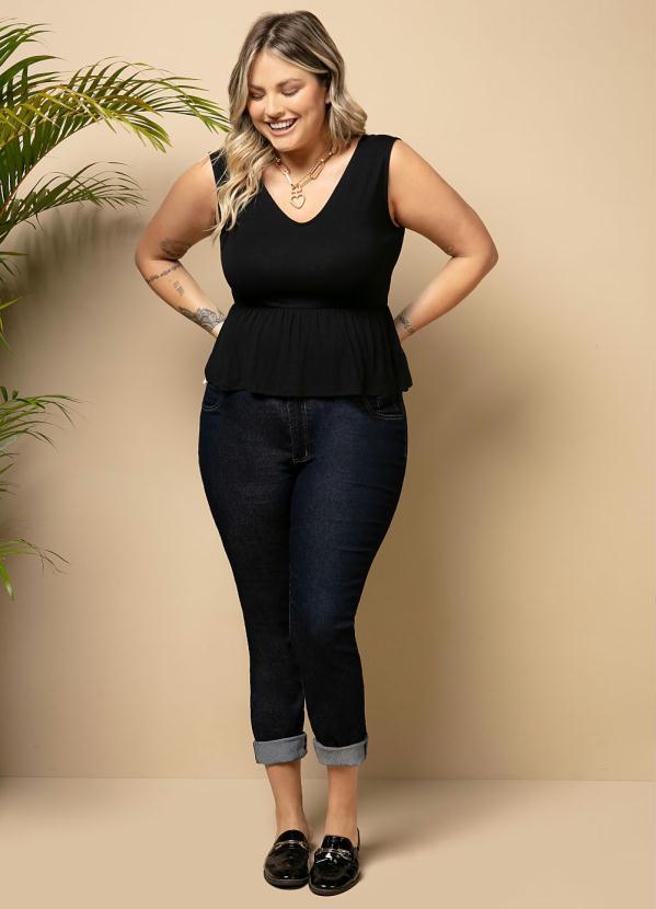 Quintess - Blusa Preta Soltinha com Babados na Barra 7