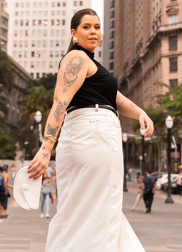 Quintess - Blusa Preto em Malha de Viscose 9