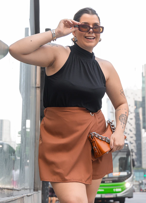 Quintess - Blusa Preto em Malha de Viscose 6