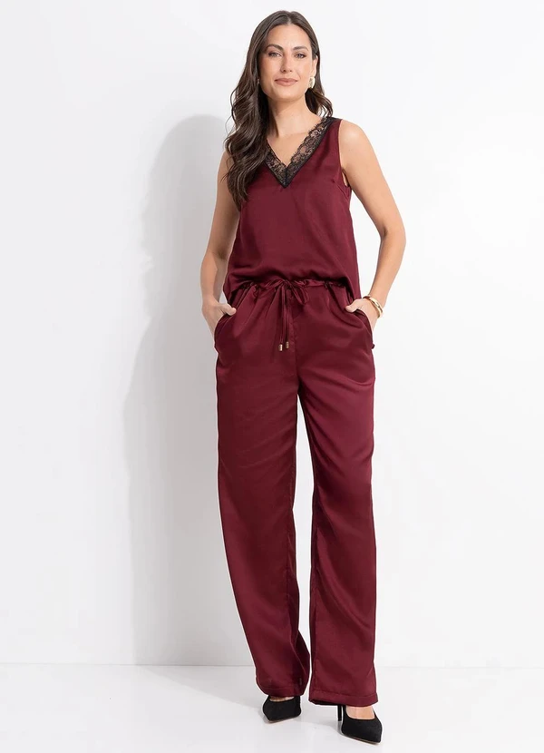 Quintess - Blusa Regata em Cetim Bordô com Detalhe em Renda e Decote V 7