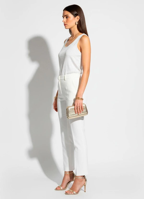 Quintess - Blusa Regata Off White em Viscose com Poliéster 11