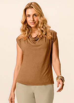 Malwee - Blusa Regular Degagê em Viscose Caramelo - MALWEE