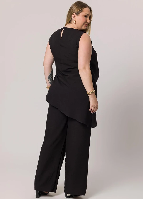 Doce Trama - Blusa sem Manga em Plano Creponado Preto 4