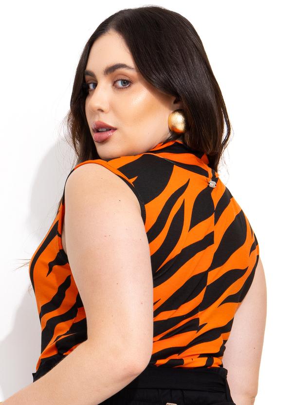 Quintess - Blusa Zebra Marrom com Gola Alta 12