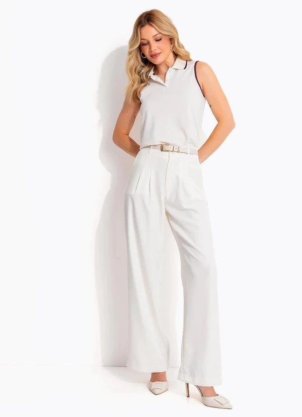 Quintess - Regata Polo Feminina em Malha Piquet Off White com Detalhe Vinho 6